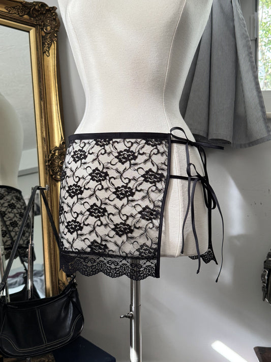 The Lucia Wrap Skirt - Noir Lace