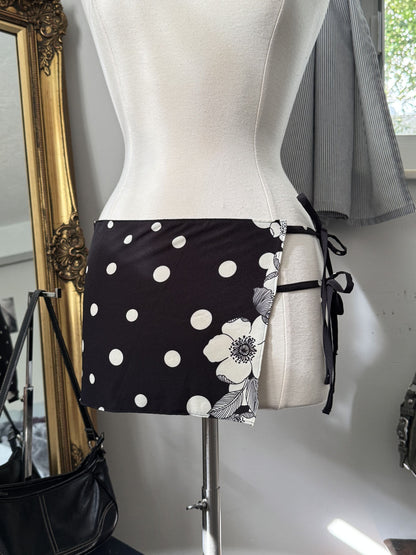 The Lucia Wrap Skirt - Noir Dot